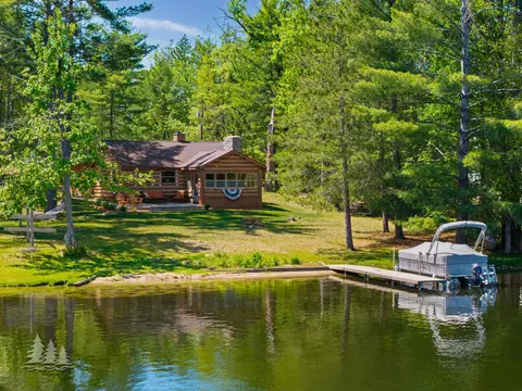 5636 Vacationland Dr, Lewiston, MI 49756