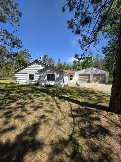 9077 Artesia Beach Rd, Saint Helen, MI 48656