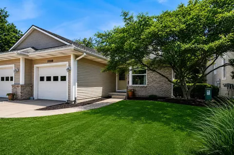 2508 Windbreak Ln, Lansing, MI 48910