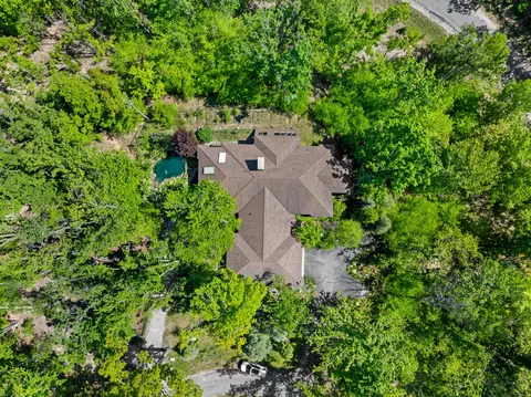 1332 Cherry Log Ct, Gaylord, MI 49735