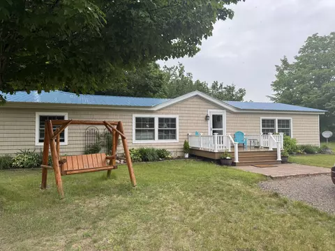 10590 N Hayes Ln, Carp Lake, MI 49718