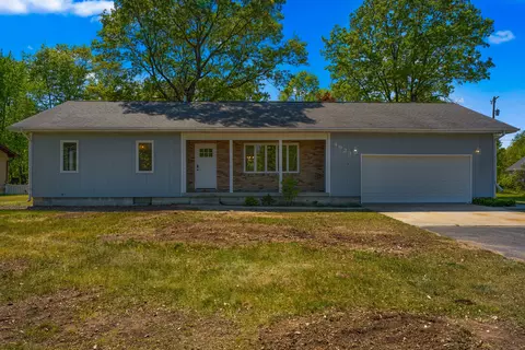 4923 Harmony Dr, Oscoda, MI 48750