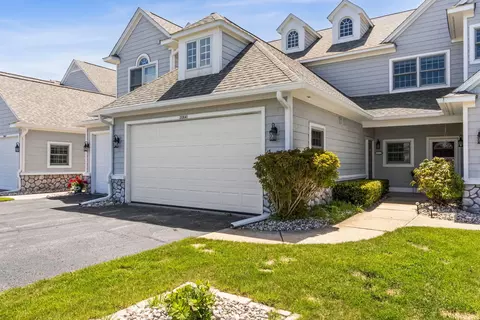20641 Northern Lights Ln UNIT 60, Mackinaw City, MI 49701