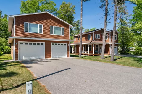 6528 Holden Rd, Indian River, MI 49749