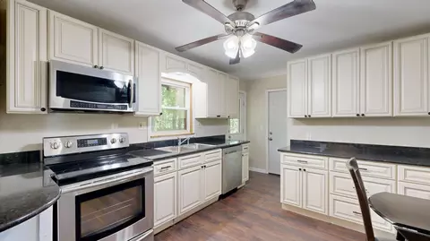 Kitchen - 1351 Cedar Ct, Gladwin, MI 48624 photo 1 of 2