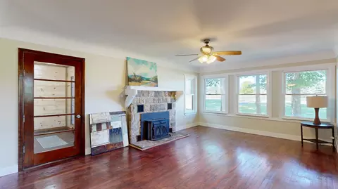 Living - 1351 Cedar Ct, Gladwin, MI 48624 photo 4 of 4