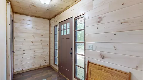Entry Way - 1351 Cedar Ct, Gladwin, MI 48624 photo 1 of 3