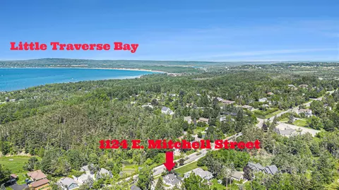View/Area - 1124 E Mitchell St, Petoskey, MI 49770 photo 2 of 3