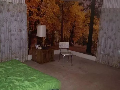 Bedroom - 3129 Oaks Rd, Fairview, MI 48621 photo 2 of 4