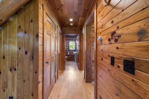 Entry Way - 425 Maxwell Rd, Cheboygan, MI 49721 photo 6 of 10