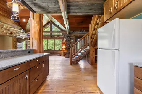 Entry Way - 425 Maxwell Rd, Cheboygan, MI 49721 photo 5 of 10