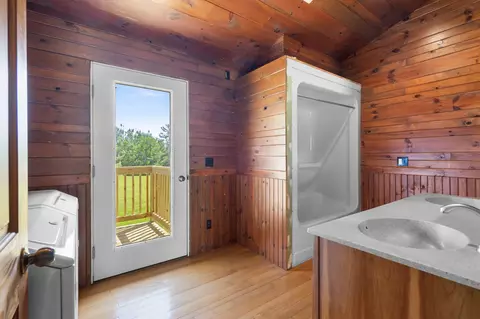 Bath - 425 Maxwell Rd, Cheboygan, MI 49721 photo 3 of 3