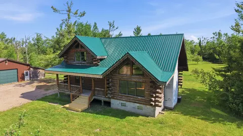 Exterior - 425 Maxwell Rd, Cheboygan, MI 49721 photo 3 of 11