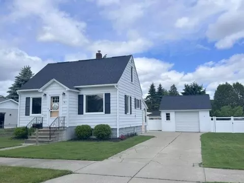 213 E Wisner St, Alpena, MI 49707