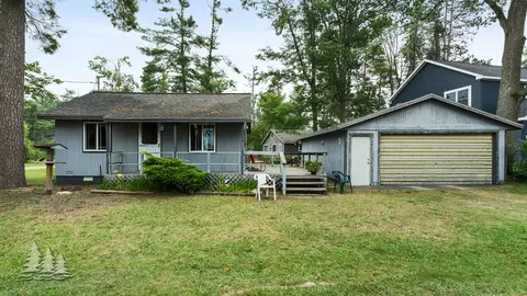 2525 Lakeview Dr, Lewiston, MI 49756