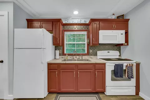 Kitchen - 503 Sheffield Dr, Roscommon, MI 48653 photo 1 of 3