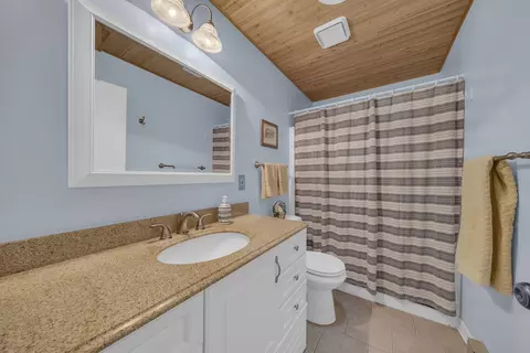 Bath - 503 Sheffield Dr, Roscommon, MI 48653 photo 1 of 1