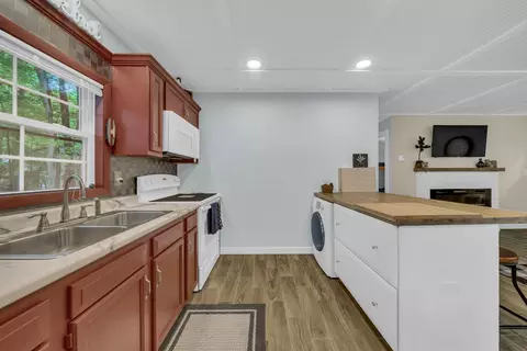 Kitchen - 503 Sheffield Dr, Roscommon, MI 48653 photo 3 of 3