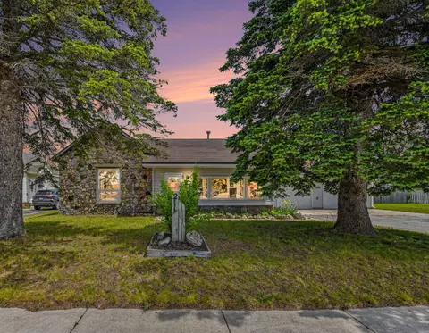 211 Maple St, Kalkaska, MI 49646