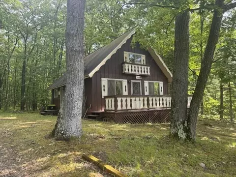 4702 W Pine Dr, Roscommon, MI 48653
