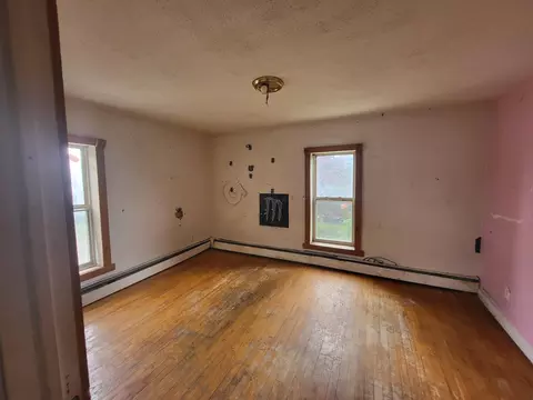 Bedroom - 124 Cavanaugh St, Alpena, MI 49707 photo 4 of 4