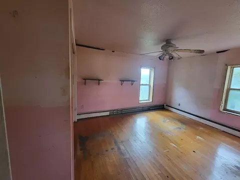 Bedroom - 124 Cavanaugh St, Alpena, MI 49707 photo 3 of 4