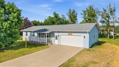 2103 Hickorywood Dr, Gaylord, MI 49735