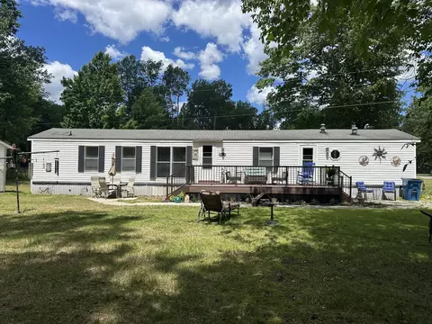 1859 N Pratt Lake Rd, Gladwin, MI 48624