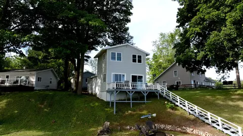 1681 E Pratt Lake Rd, Gladwin, MI 48624