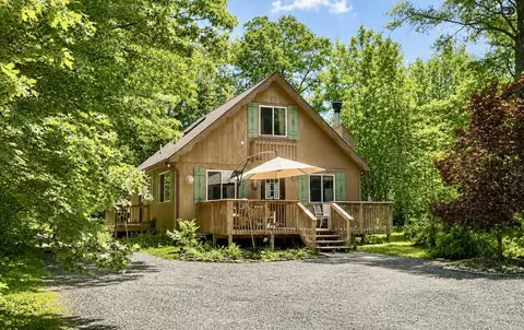 11285 Pebble Dr, Roscommon, MI 48653