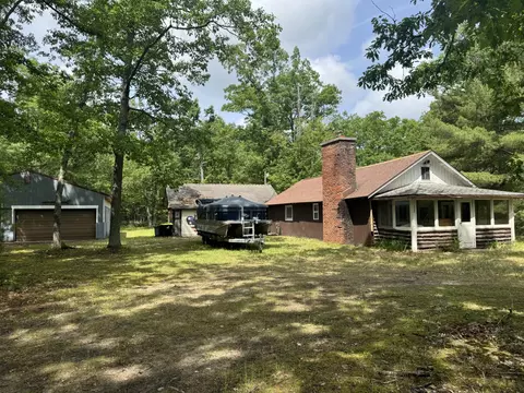 4634 Wilson Rd, Indian River, MI 49749