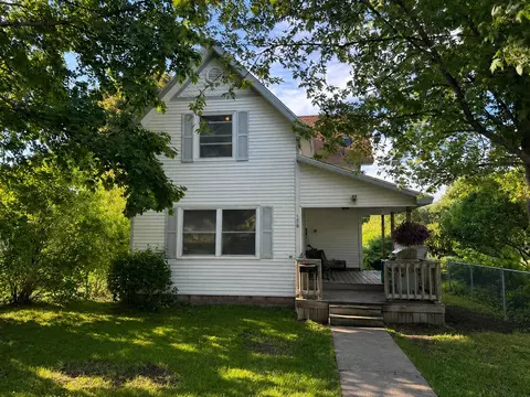 179 High St, St. Ignace, MI 49781