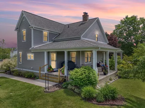 6232 River Rd, Benzonia, MI 49616
