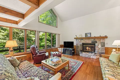 Living - 1070 S Silver Pl, Indian River, MI 49749 photo 2 of 5