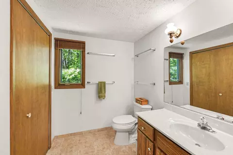Bath - 1070 S Silver Pl, Indian River, MI 49749 photo 2 of 3