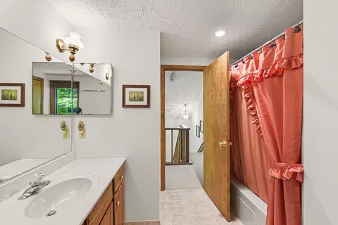 Bath - 1070 S Silver Pl, Indian River, MI 49749 photo 3 of 3
