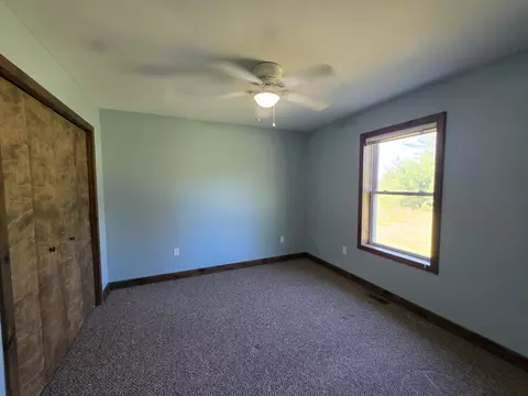Bedroom - 1025 Robin Hood Dr, Fairview, MI 48621 photo 4 of 9