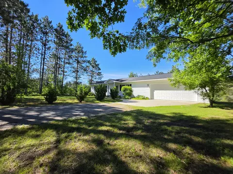 Exterior - 1025 Robin Hood Dr, Fairview, MI 48621 photo 24 of 28