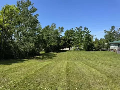 818 Cadillac St, Mackinaw City, MI 49701