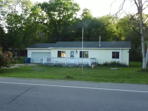 4075 N Markey Rd, Roscommon, MI 48653 photo 1