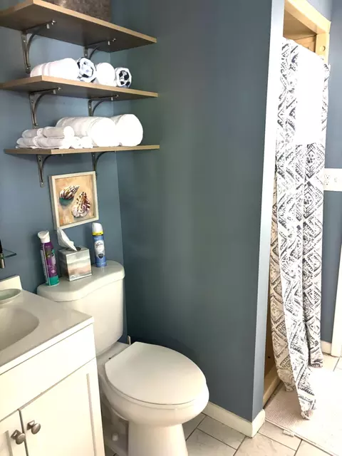 Bath - 2885 Pine St, Lewiston, MI 49756 photo 1 of 1