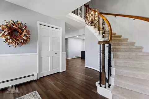 Entry Way - 4635 Grant Dr, Lewiston, MI 49756 photo 3 of 4