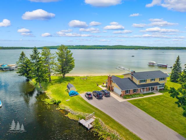 4635 Grant Dr, Lewiston, MI 49756