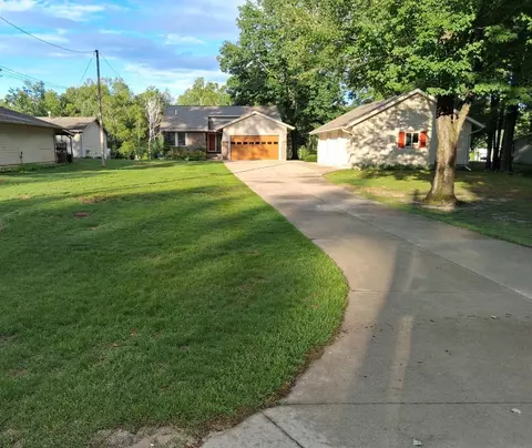 107 Matchwood Dr, Prudenville, MI 48651