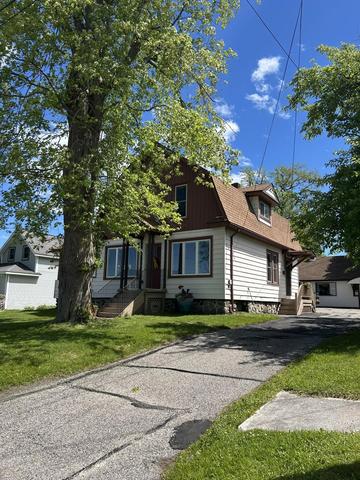 22 E Truckey St, St. Ignace, MI 49781