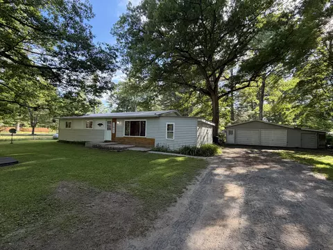 7289 F 41, Oscoda, MI 48750