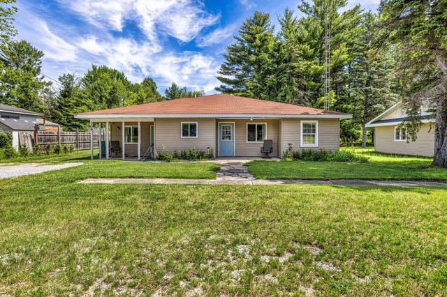 309 S Main St, Roscommon, MI 48653