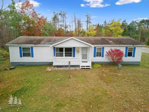 3007 Bittersweet Rd, Lewiston, MI 49756