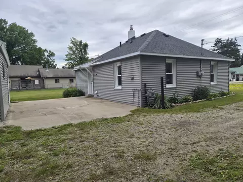 Exterior - 705 Plum St, Grayling, MI 49738 photo 4 of 9