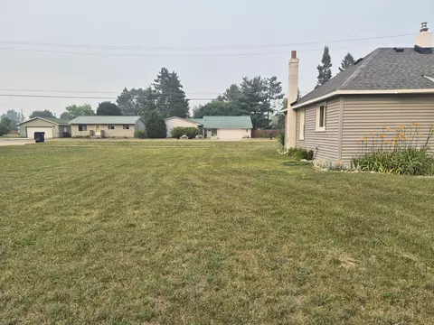 Exterior - 705 Plum St, Grayling, MI 49738 photo 3 of 9